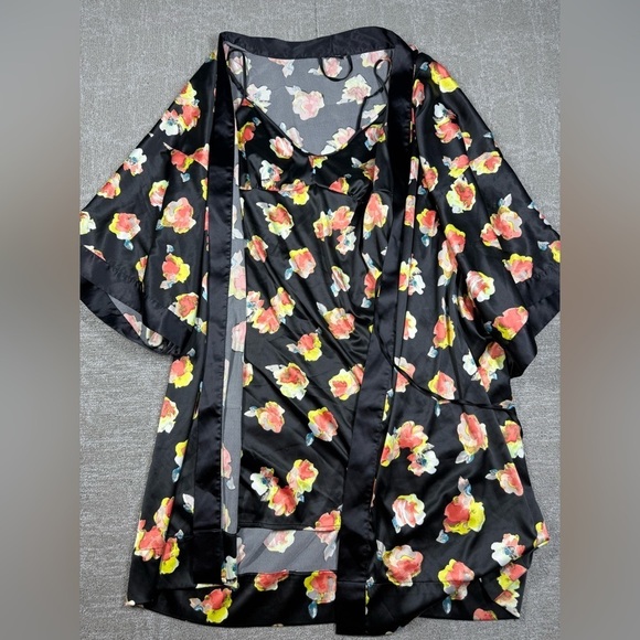 Heidi Klum Intimates Other - Heidi klum Satin Floral Eau De Intimate Robe Slip Set Size Medium